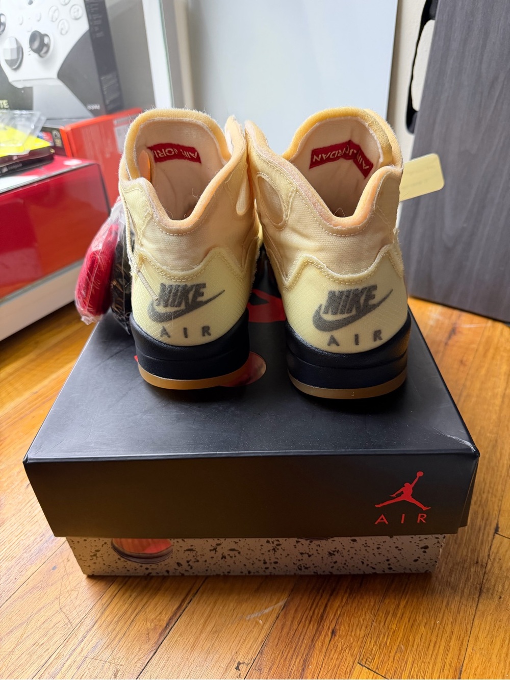 Off-White x Air Jordan 5 SP 'Sail' - Size 9.5 Men’s - Picture 4 of 7
